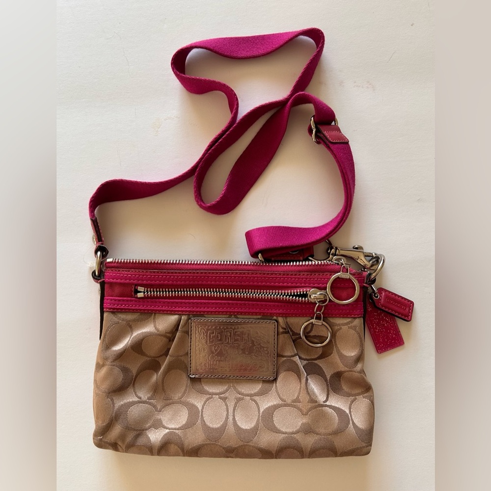 COACH Poppy Signature C Crossbody